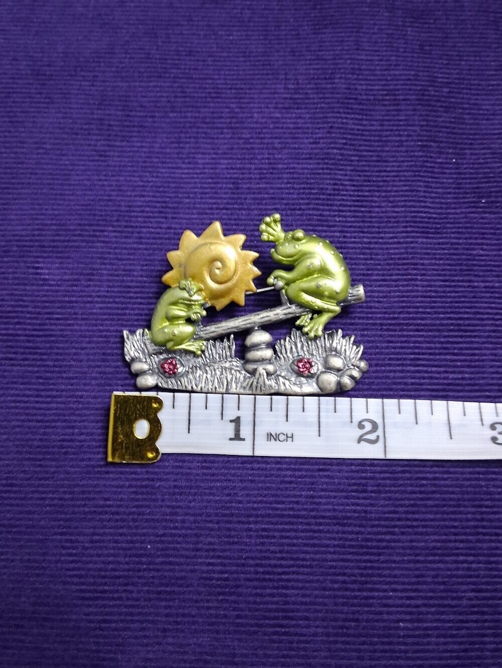 Vintage Brooch DD Darling Dash Seesaw Frogs Sun Joyful Toads Signed - Picture 5 of 7